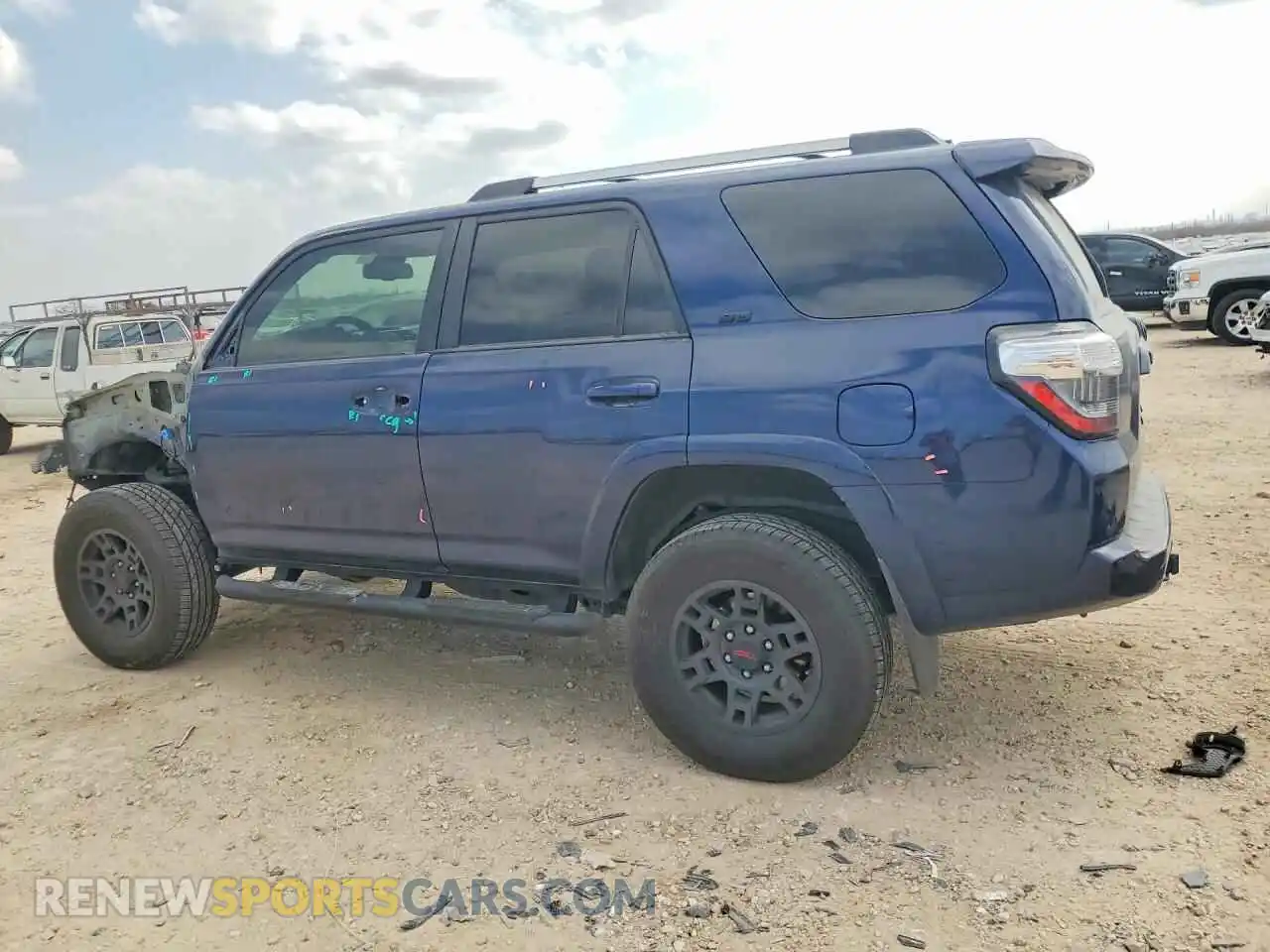 2 Photograph of a damaged car JTEFU5JR0M5243109 TOYOTA 4RUNNER 2021