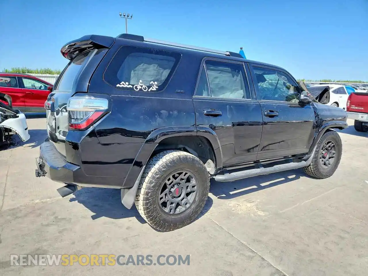 3 Фотография поврежденного автомобиля JTEFU5JR1M5231387 TOYOTA 4RUNNER 2021
