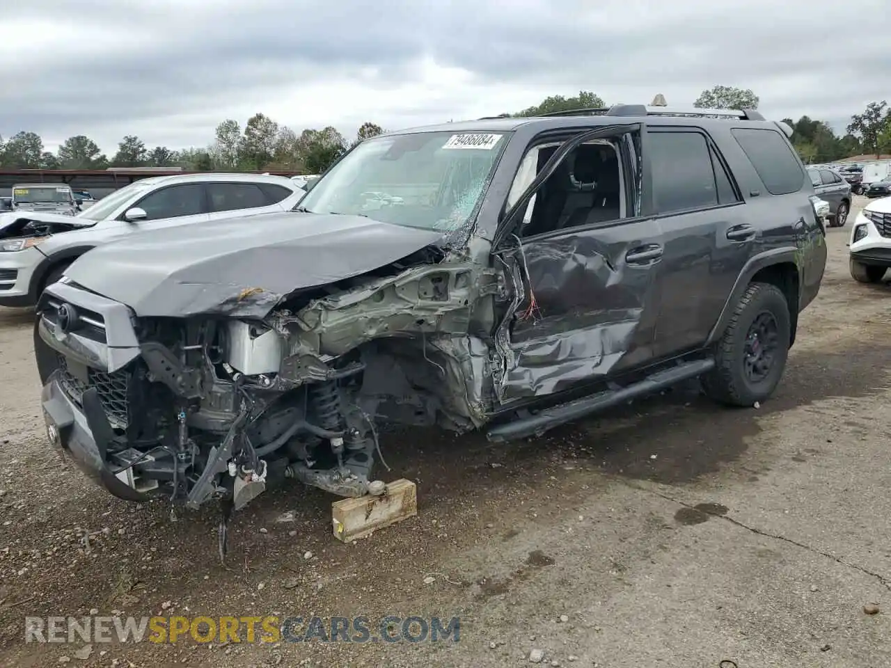 1 Фотография поврежденного автомобиля JTEFU5JR9M5244243 TOYOTA 4RUNNER 2021