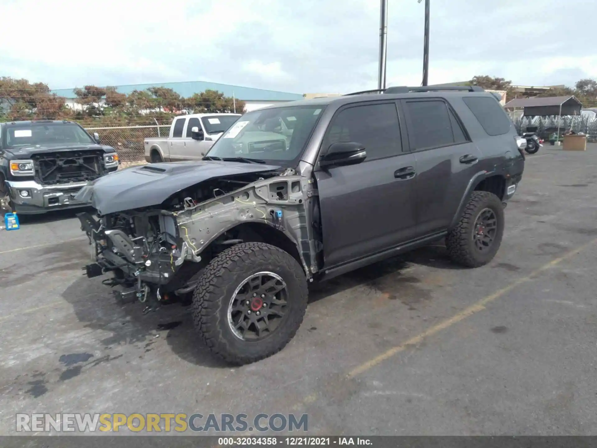 2 Photograph of a damaged car JTEHU5JR0M5901343 TOYOTA 4RUNNER 2021