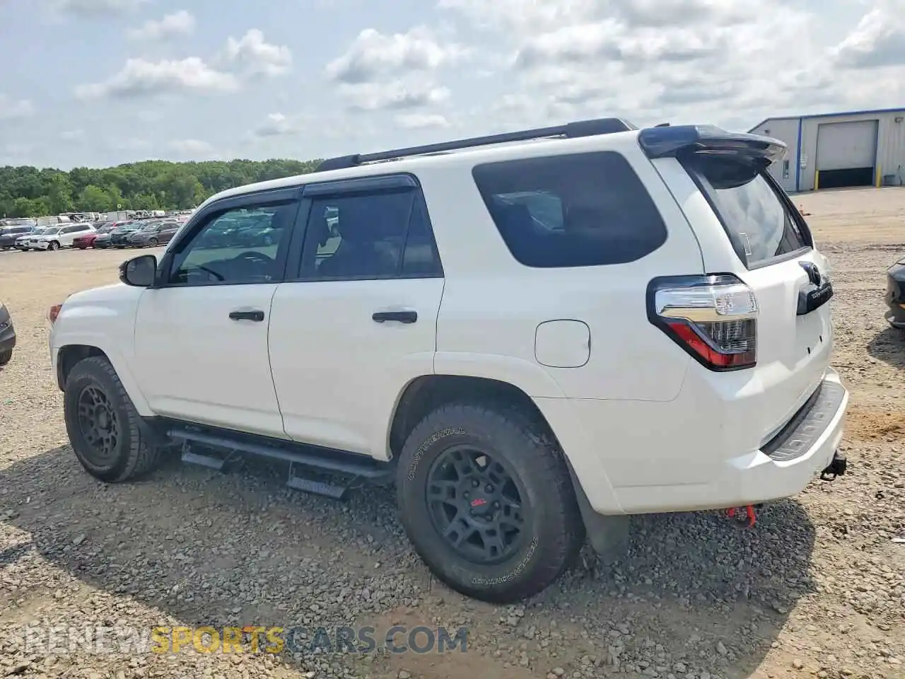 2 Photograph of a damaged car JTEHU5JR1M5909029 TOYOTA 4RUNNER 2021