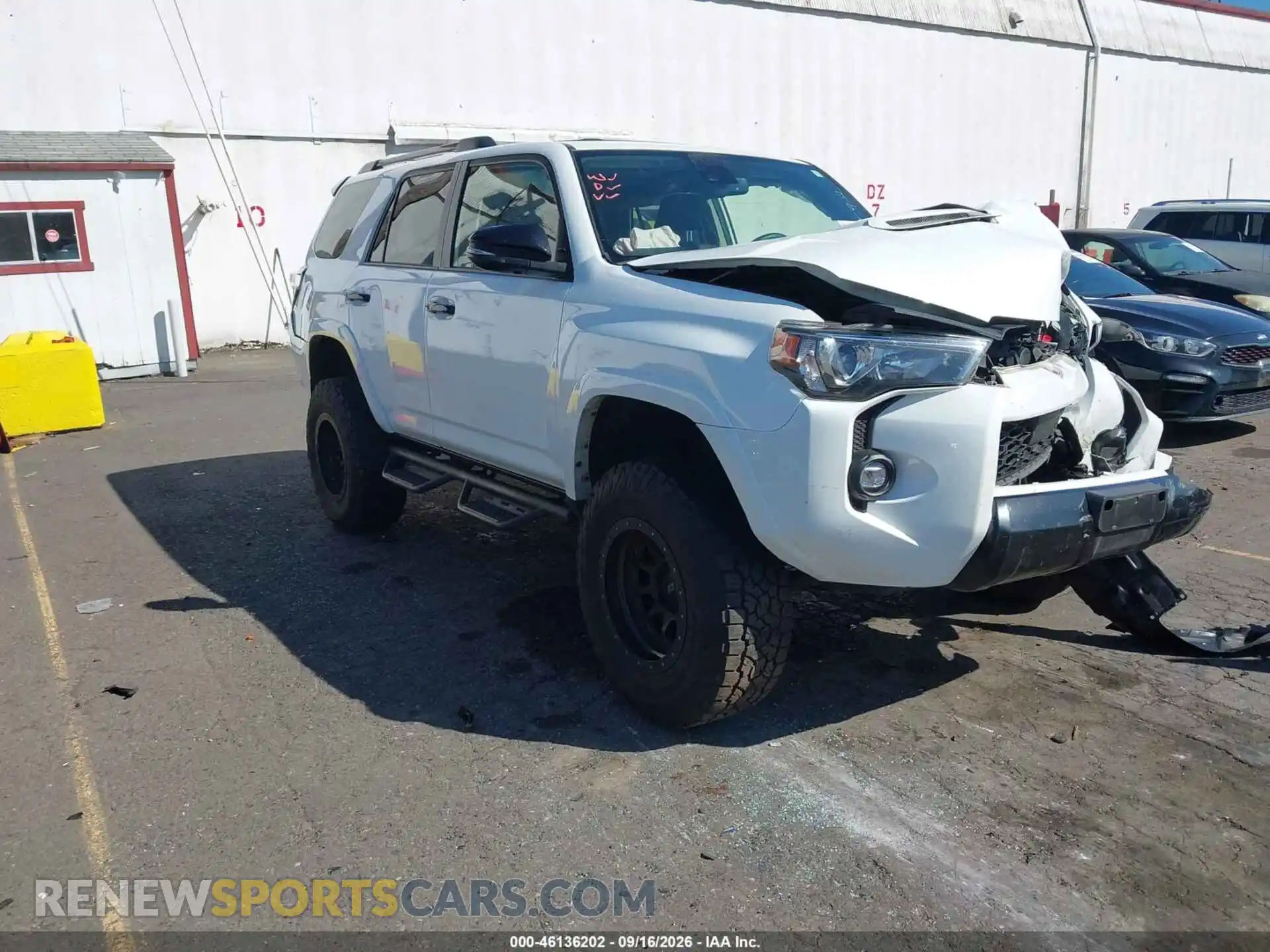 1 Photograph of a damaged car JTEHU5JR5M5877203 TOYOTA 4RUNNER 2021