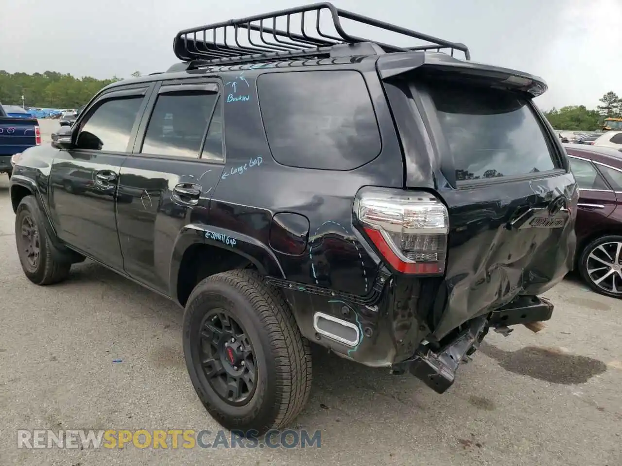 3 Photograph of a damaged car JTEHU5JR6M5874584 TOYOTA 4RUNNER 2021