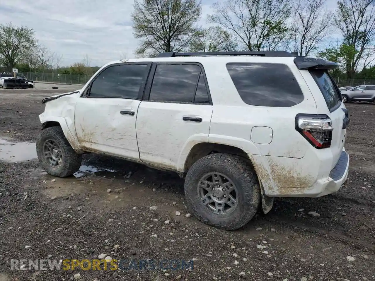 2 Photograph of a damaged car JTEHU5JR8M5838749 TOYOTA 4RUNNER 2021