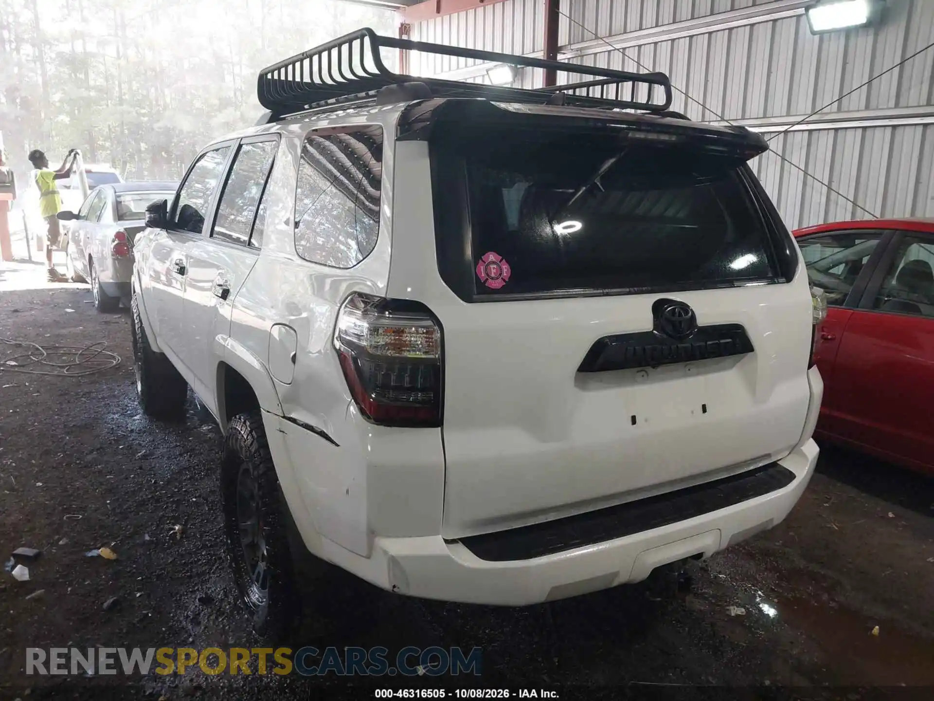 3 Photograph of a damaged car JTEHU5JRXM5953546 TOYOTA 4RUNNER 2021