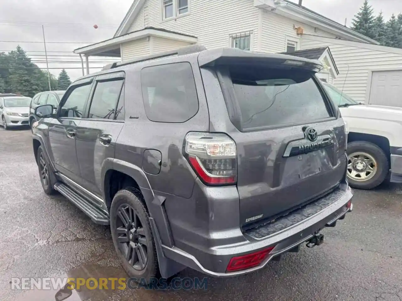 2 Photograph of a damaged car JTEJU5JR1M5862053 TOYOTA 4RUNNER 2021