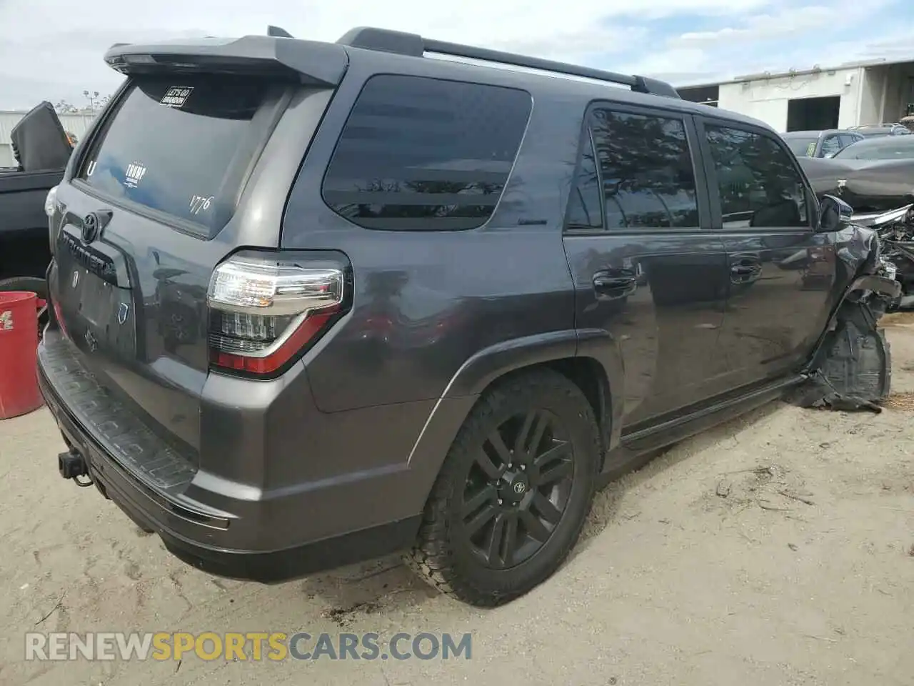 3 Photograph of a damaged car JTEJU5JR3M5948383 TOYOTA 4RUNNER 2021
