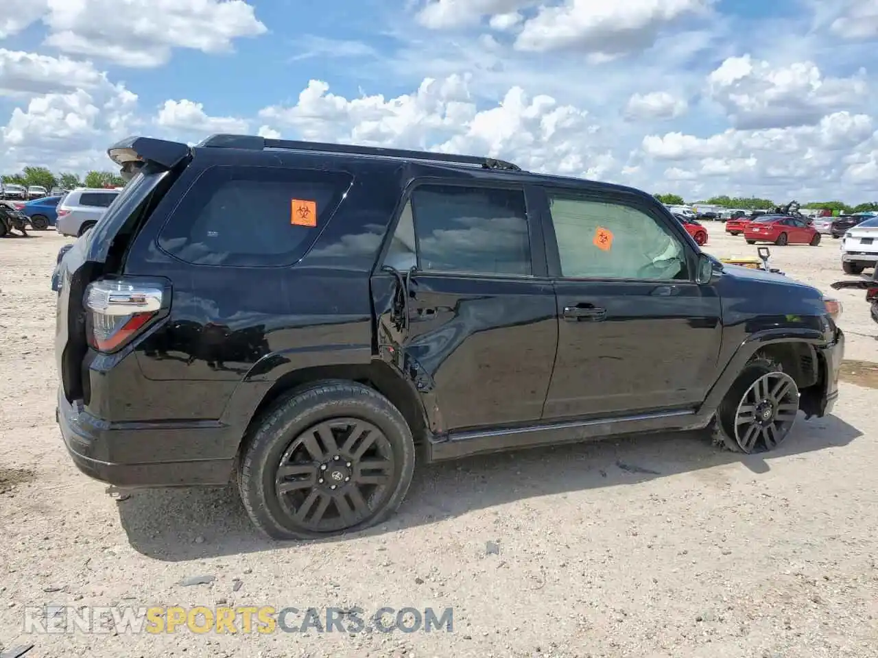 3 Photograph of a damaged car JTEJU5JR4M5843772 TOYOTA 4RUNNER 2021