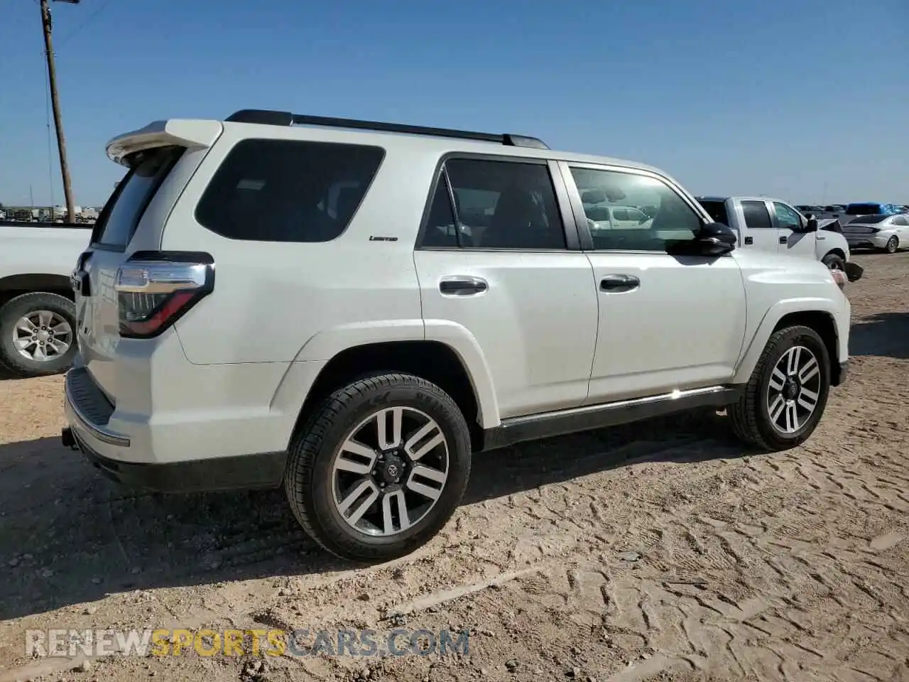 3 Photograph of a damaged car JTEJU5JRXM5965326 TOYOTA 4RUNNER 2021