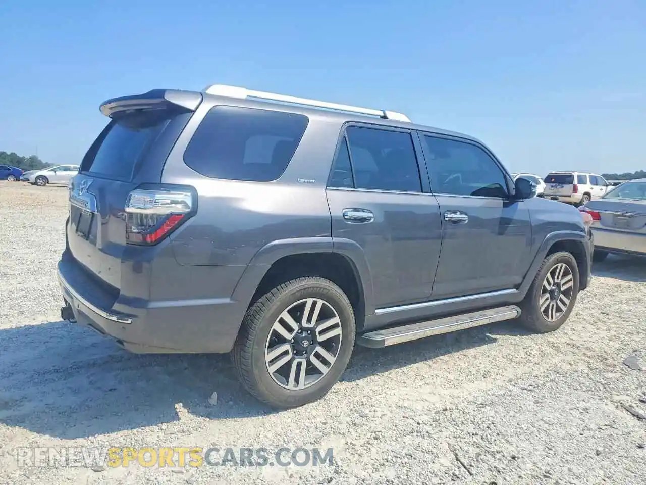3 Photograph of a damaged car JTEKU5JR0M5862260 TOYOTA 4RUNNER 2021