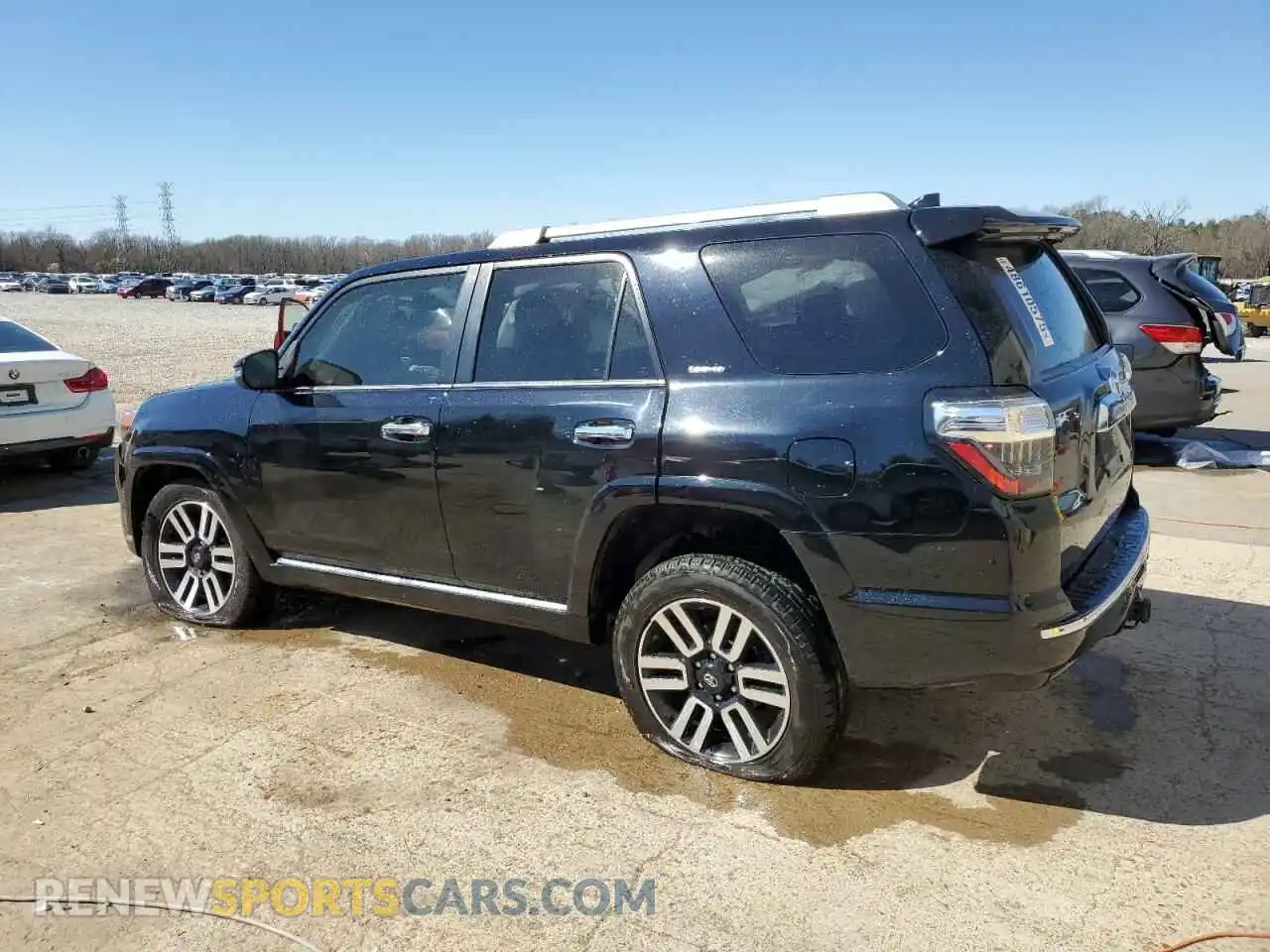 2 Photograph of a damaged car JTEKU5JR5M5866952 TOYOTA 4RUNNER 2021