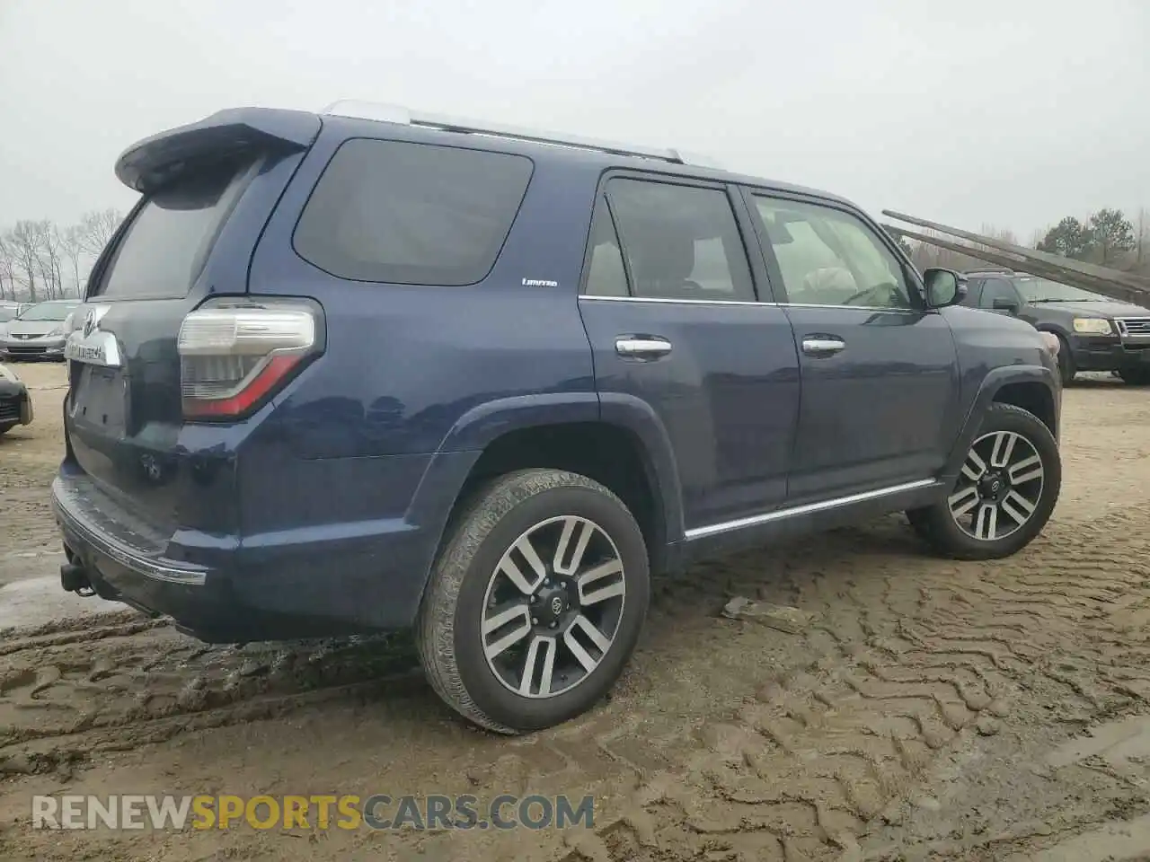 3 Photograph of a damaged car JTEKU5JR5M5960278 TOYOTA 4RUNNER 2021