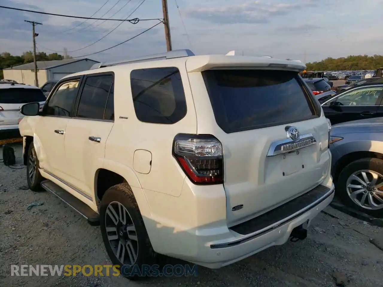 2 Photograph of a damaged car JTEKU5JR6M5861453 TOYOTA 4RUNNER 2021