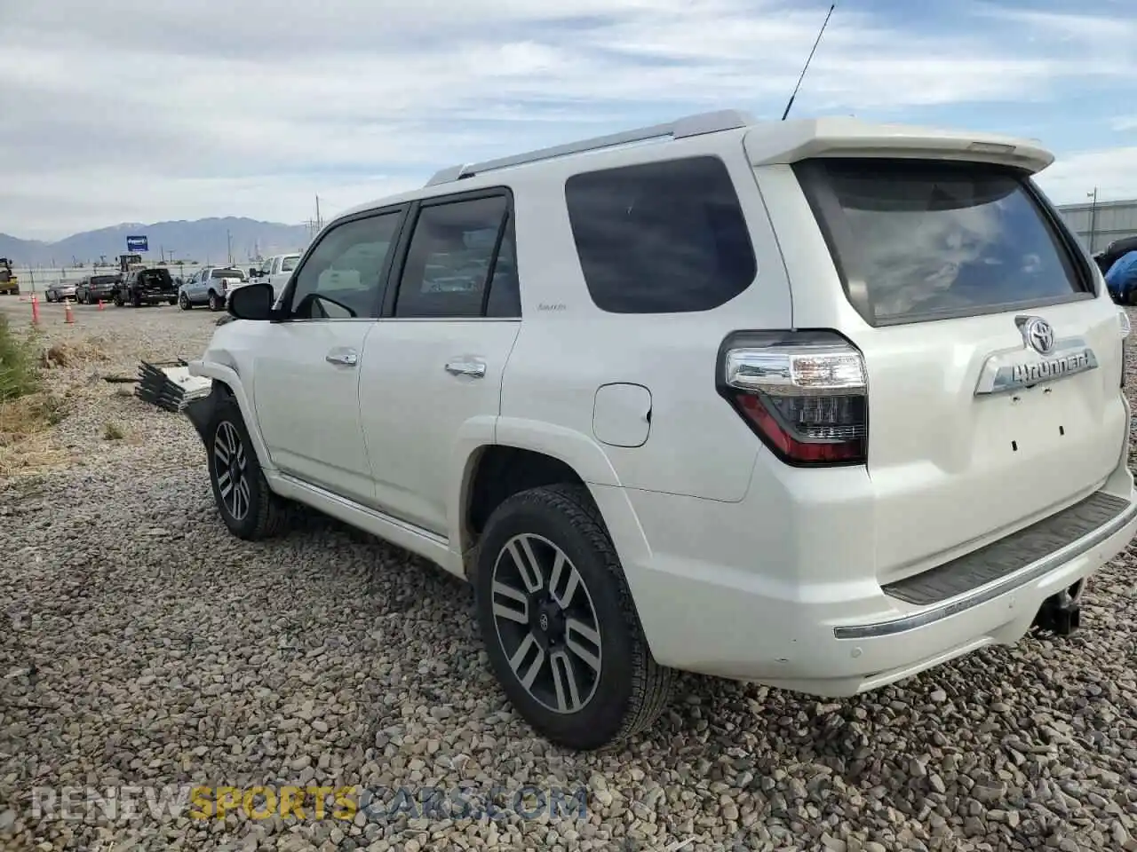 2 Photograph of a damaged car JTEKU5JR9M5948537 TOYOTA 4RUNNER 2021