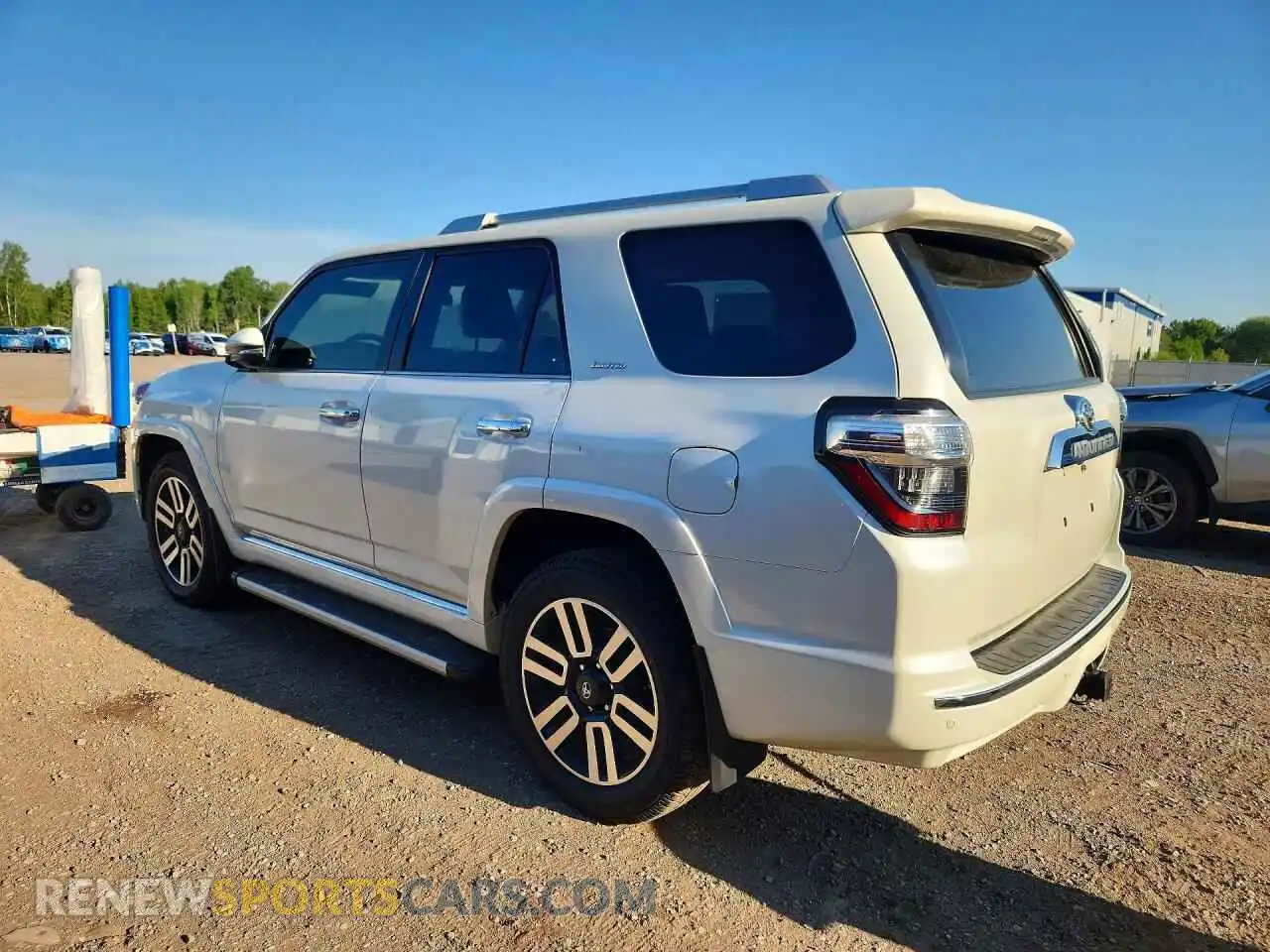 2 Photograph of a damaged car JTEKU5JRXM5949339 TOYOTA 4RUNNER 2021