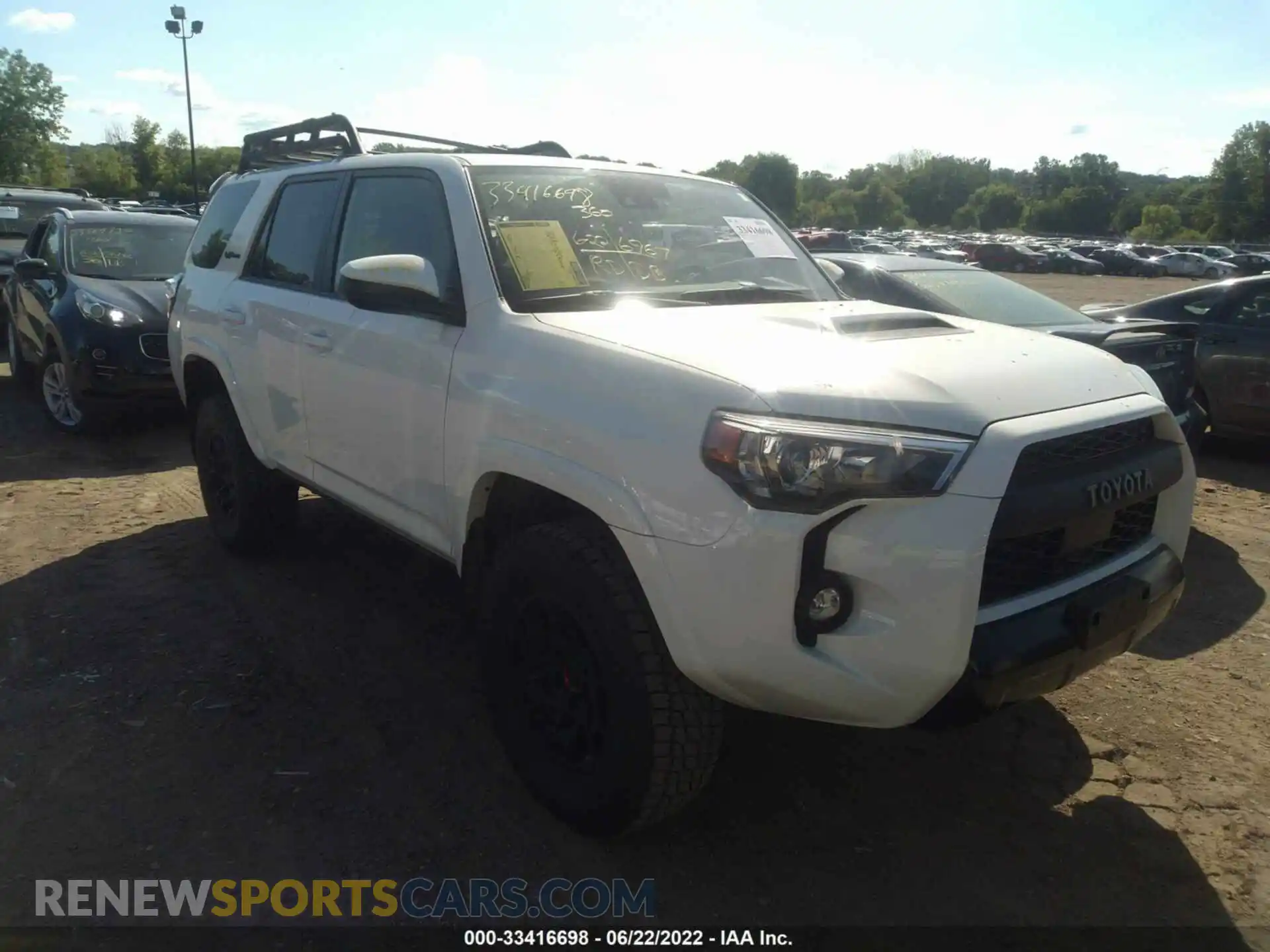 1 Photograph of a damaged car JTELU5JR2M5961960 TOYOTA 4RUNNER 2021