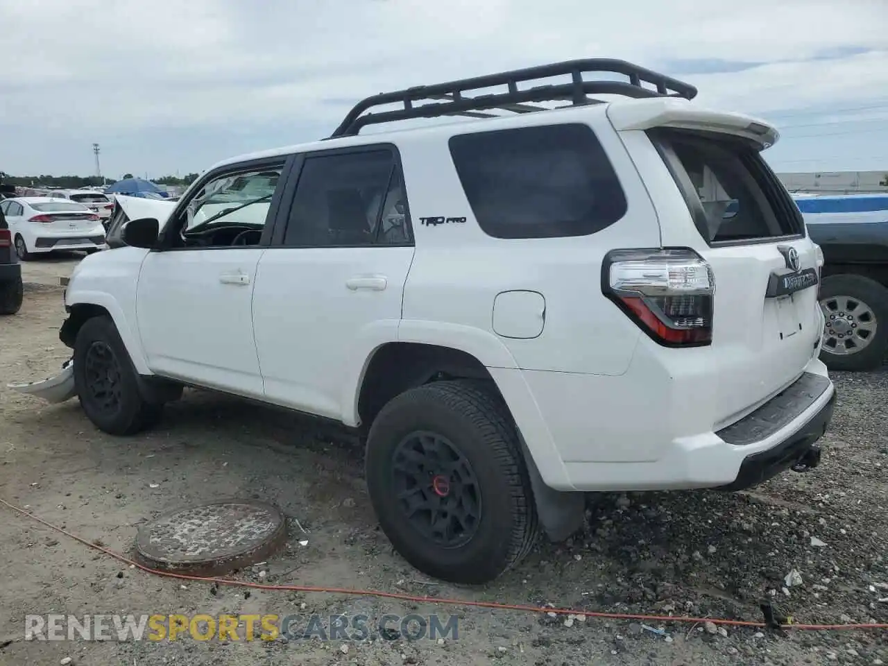 2 Photograph of a damaged car JTELU5JR4M5888042 TOYOTA 4RUNNER 2021
