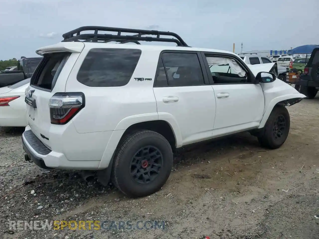 3 Photograph of a damaged car JTELU5JR4M5888042 TOYOTA 4RUNNER 2021