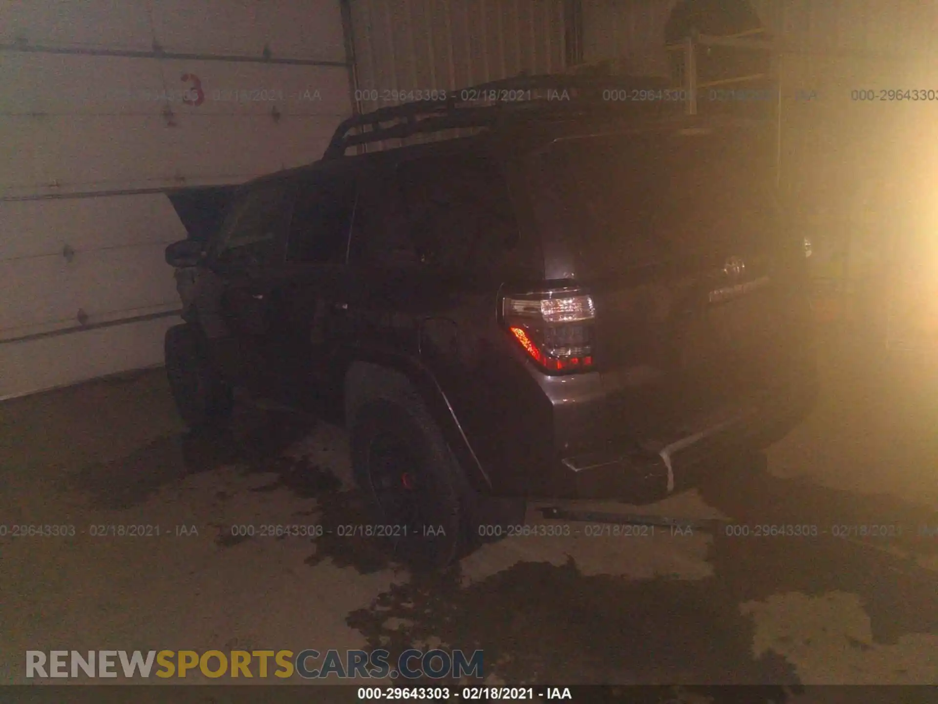 3 Photograph of a damaged car JTELU5JR9M5840343 TOYOTA 4RUNNER 2021