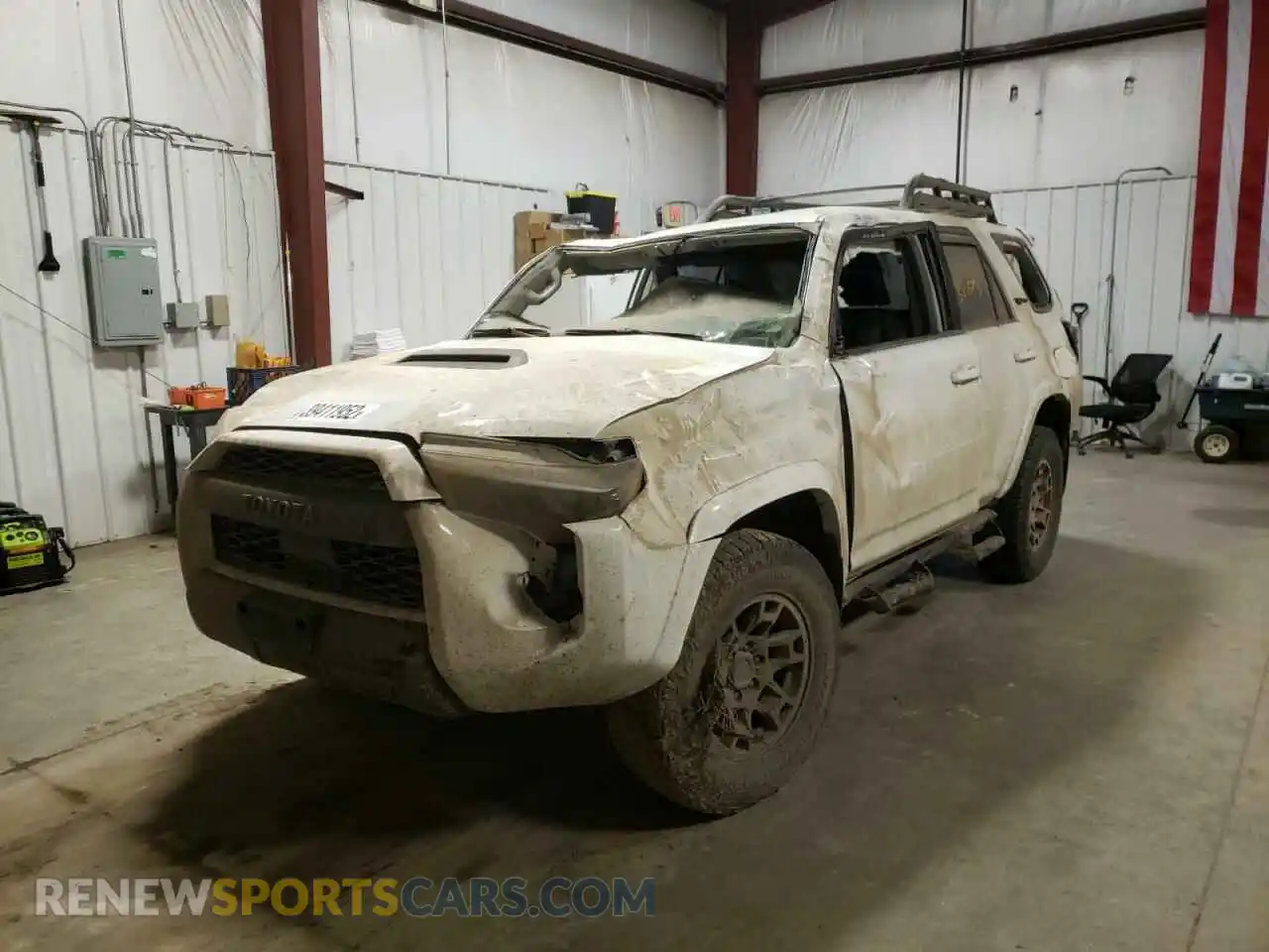 2 fotografías del automóvil dañado JTELU5JRXM5840657 TOYOTA 4RUNNER 2021