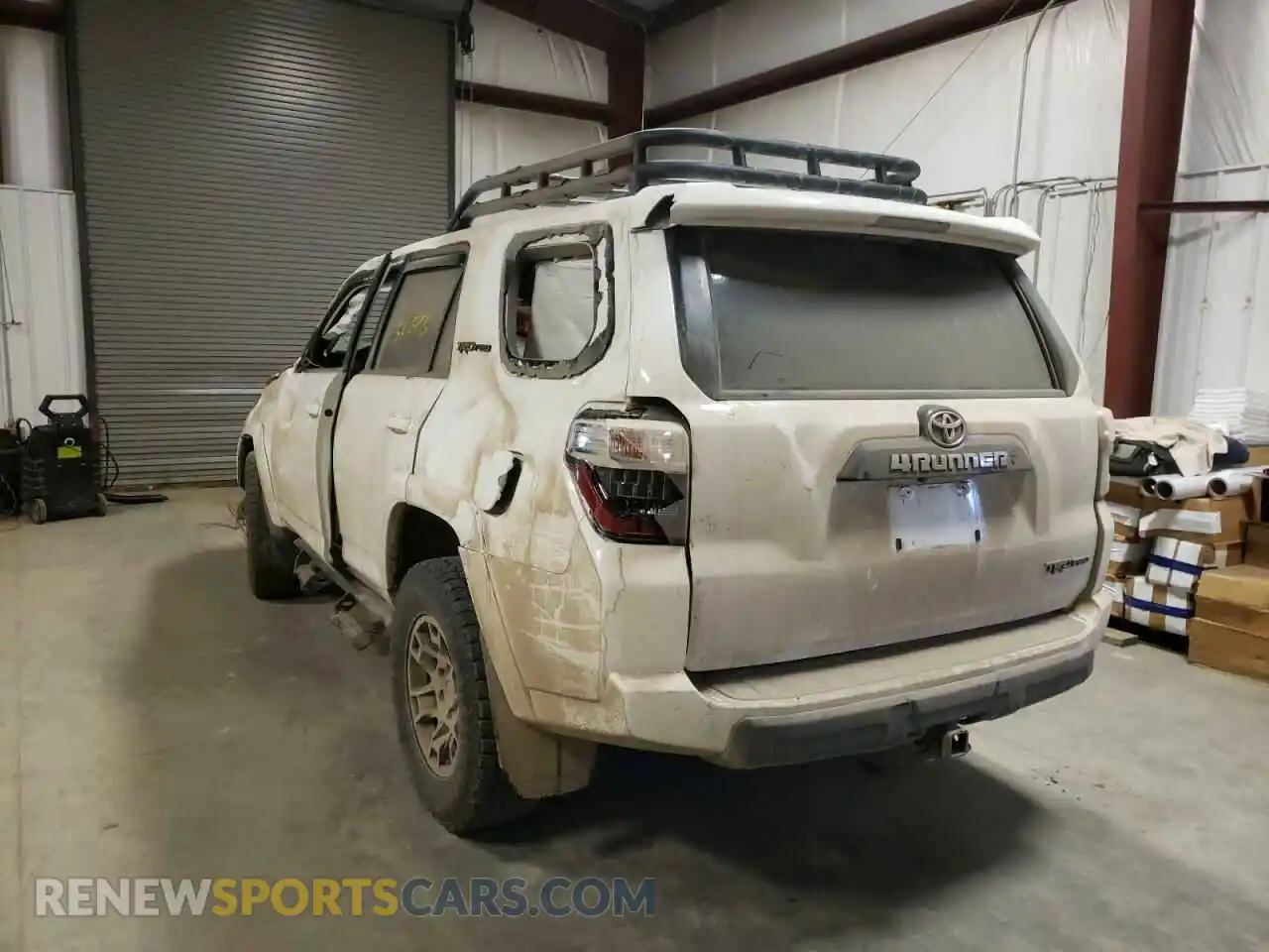 3 fotografías del automóvil dañado JTELU5JRXM5840657 TOYOTA 4RUNNER 2021