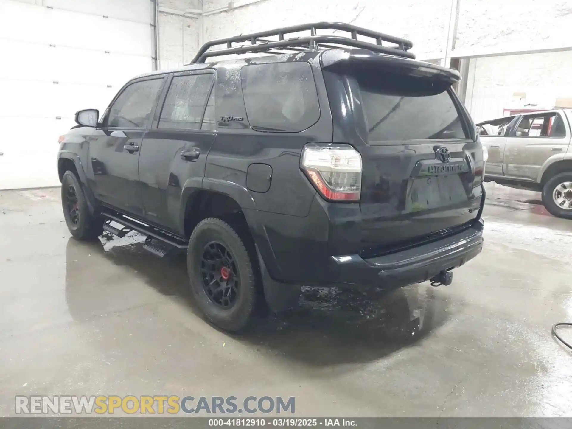 3 Photograph of a damaged car JTELU5JRXM5908553 TOYOTA 4RUNNER 2021