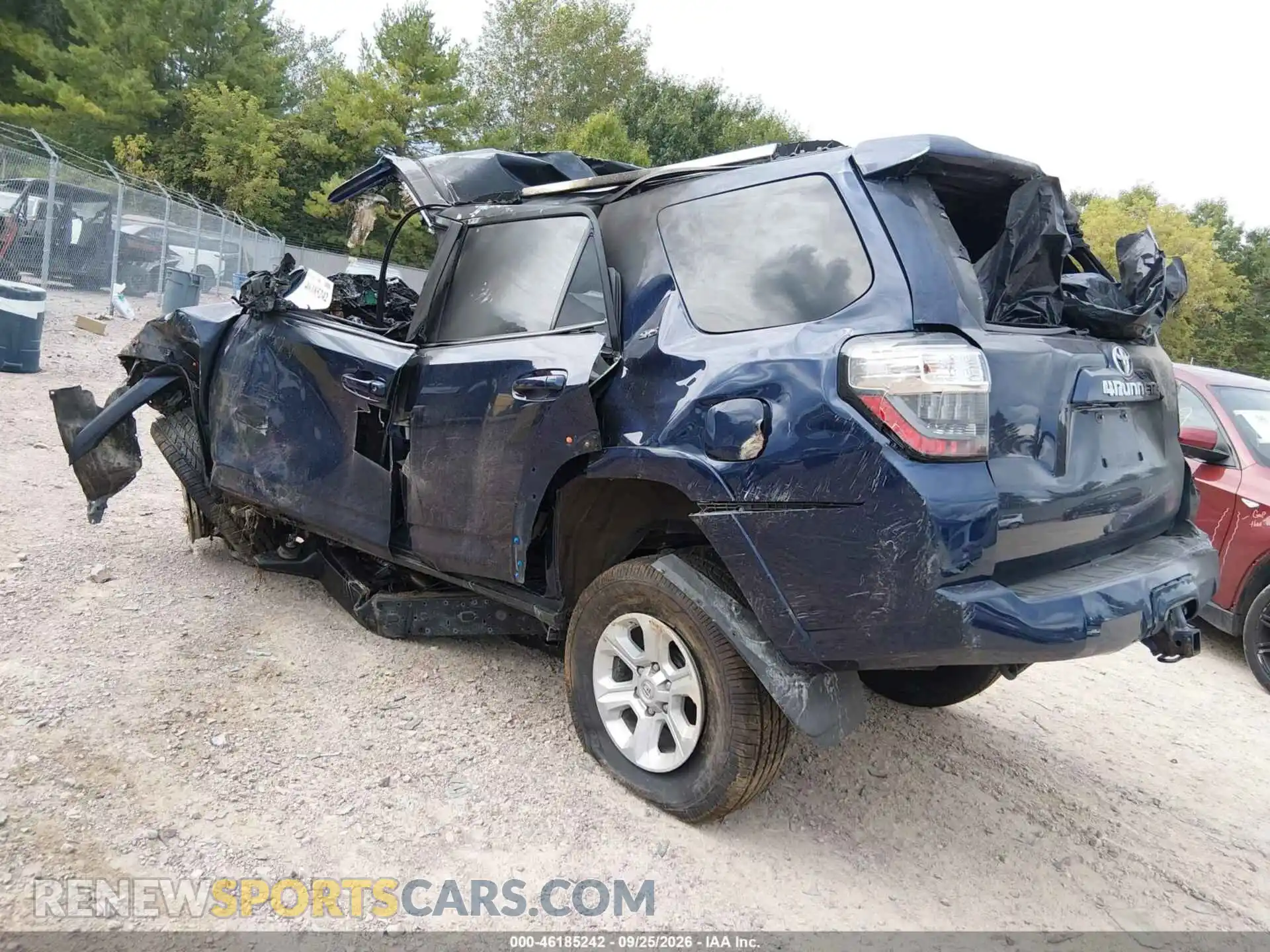 3 Фотография поврежденного автомобиля JTEMU5JR0M5893260 TOYOTA 4RUNNER 2021
