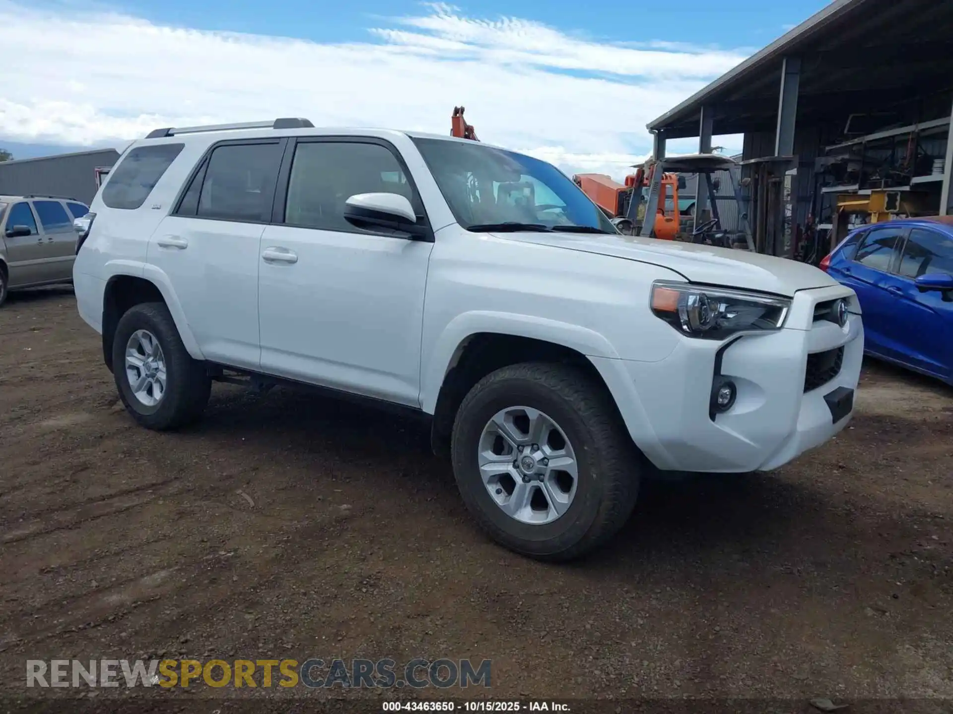 1 Photograph of a damaged car JTEMU5JR0M5948192 TOYOTA 4RUNNER 2021