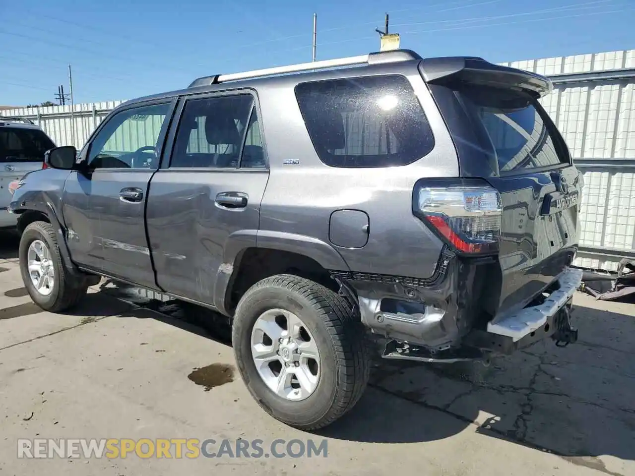 2 Photograph of a damaged car JTEMU5JR1M5848926 TOYOTA 4RUNNER 2021