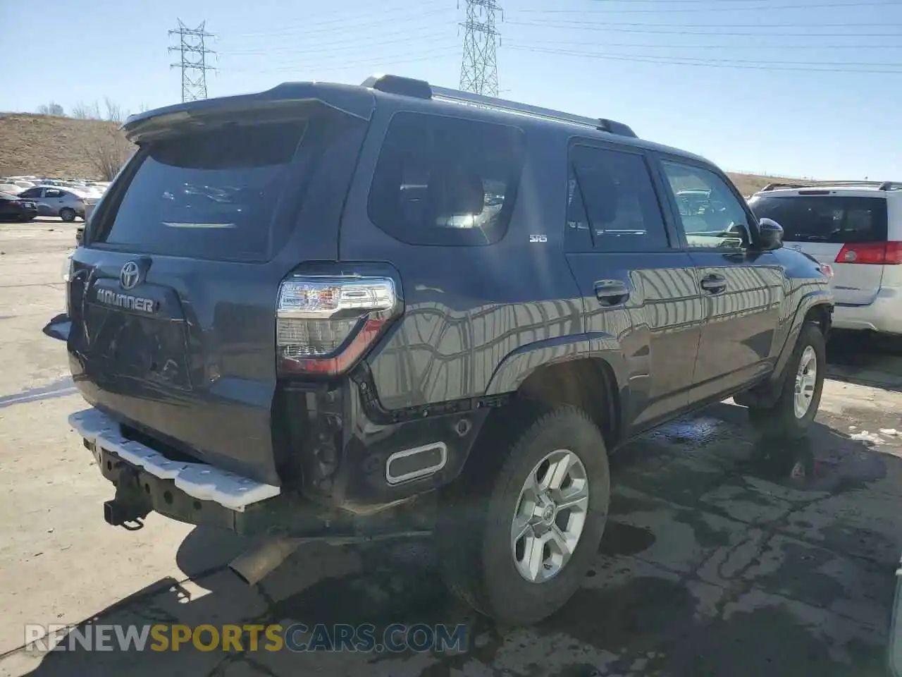 3 Photograph of a damaged car JTEMU5JR1M5848926 TOYOTA 4RUNNER 2021