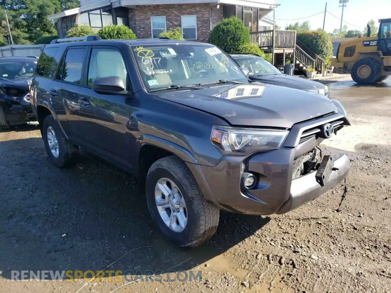 1 Photograph of a damaged car JTEMU5JR1M5867525 TOYOTA 4RUNNER 2021