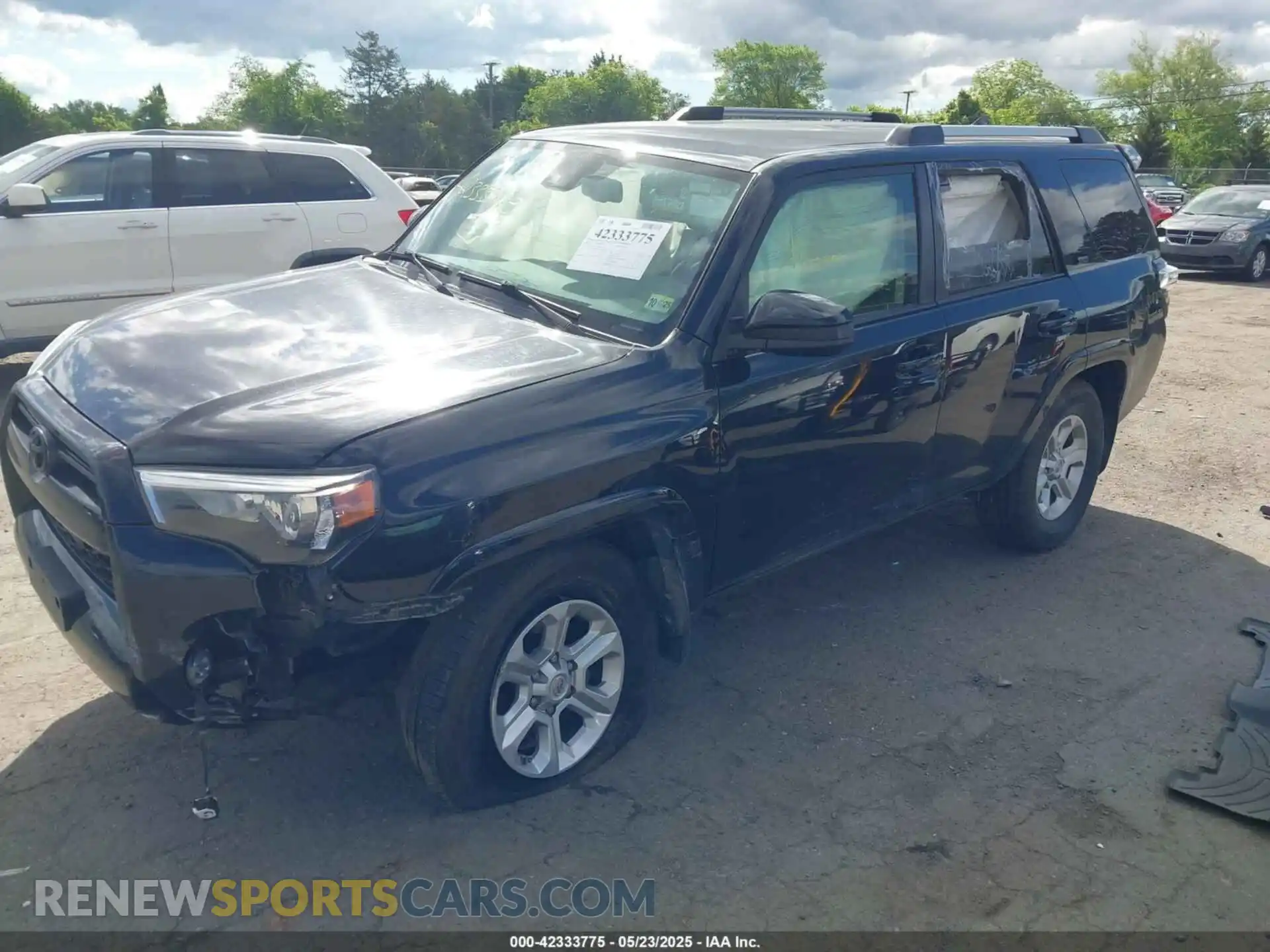 2 fotografías del automóvil dañado JTEMU5JR1M5877746 TOYOTA 4RUNNER 2021