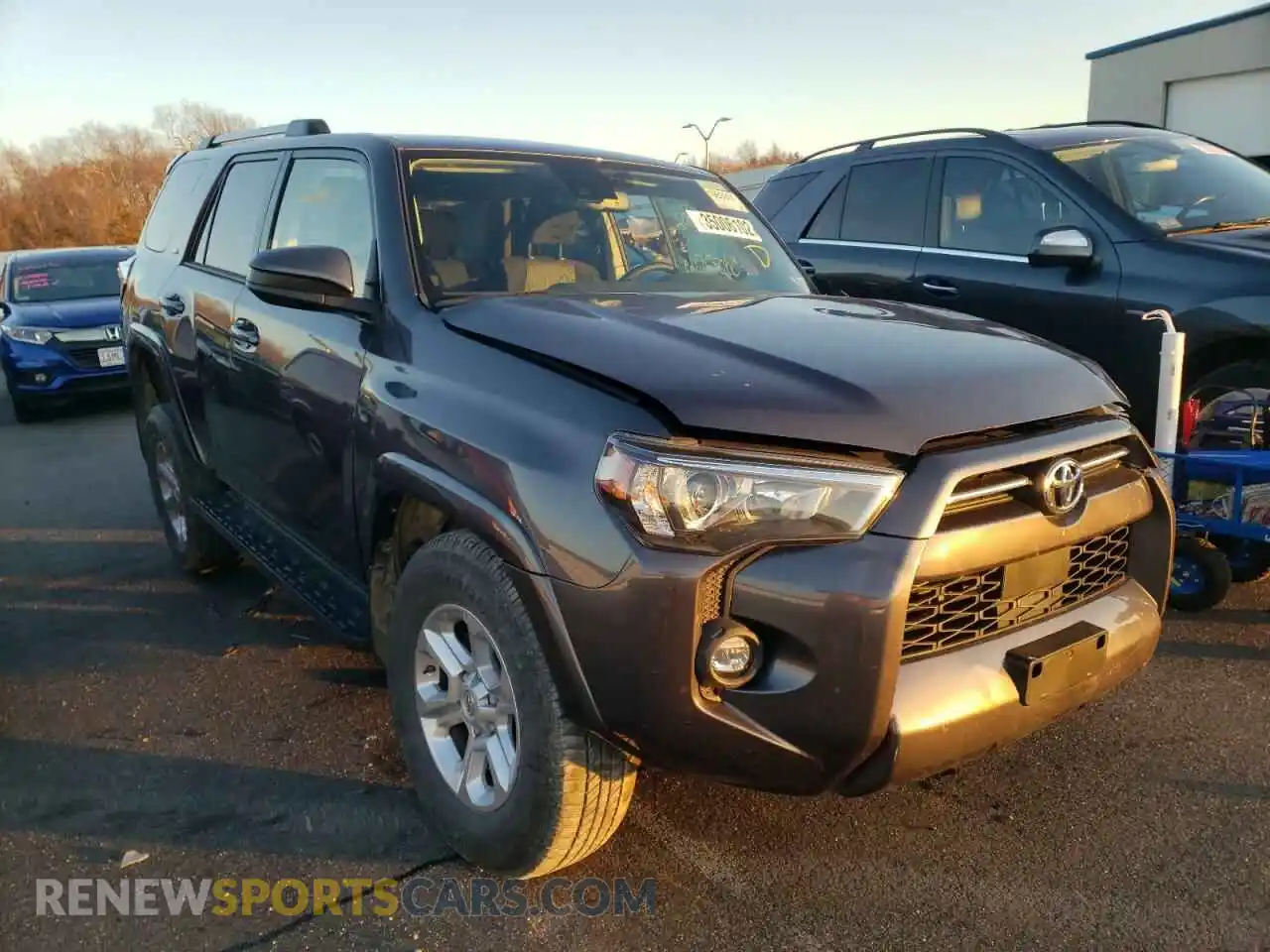 1 Photograph of a damaged car JTEMU5JR1M5907697 TOYOTA 4RUNNER 2021