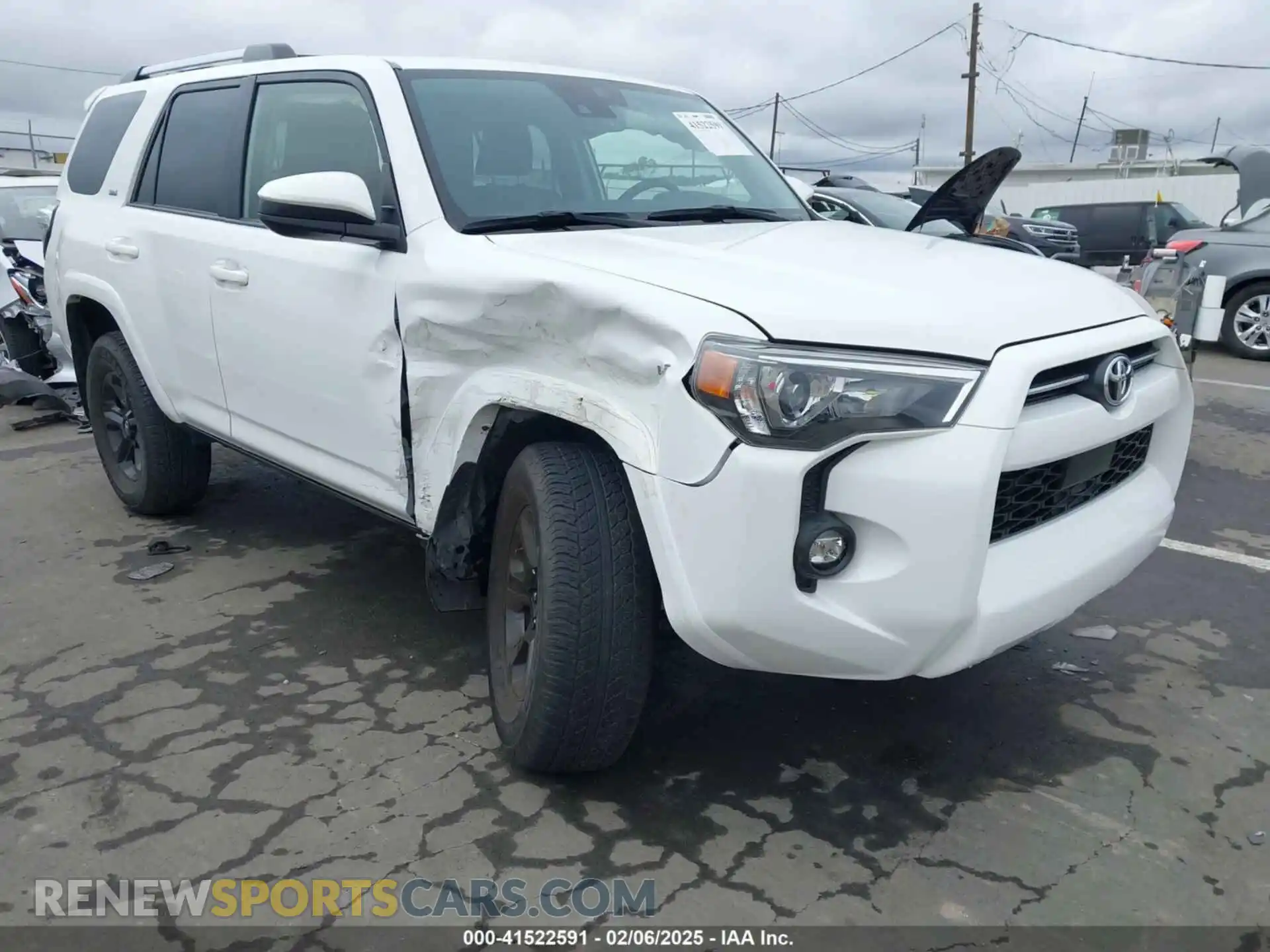 1 Photograph of a damaged car JTEMU5JR1M5924256 TOYOTA 4RUNNER 2021