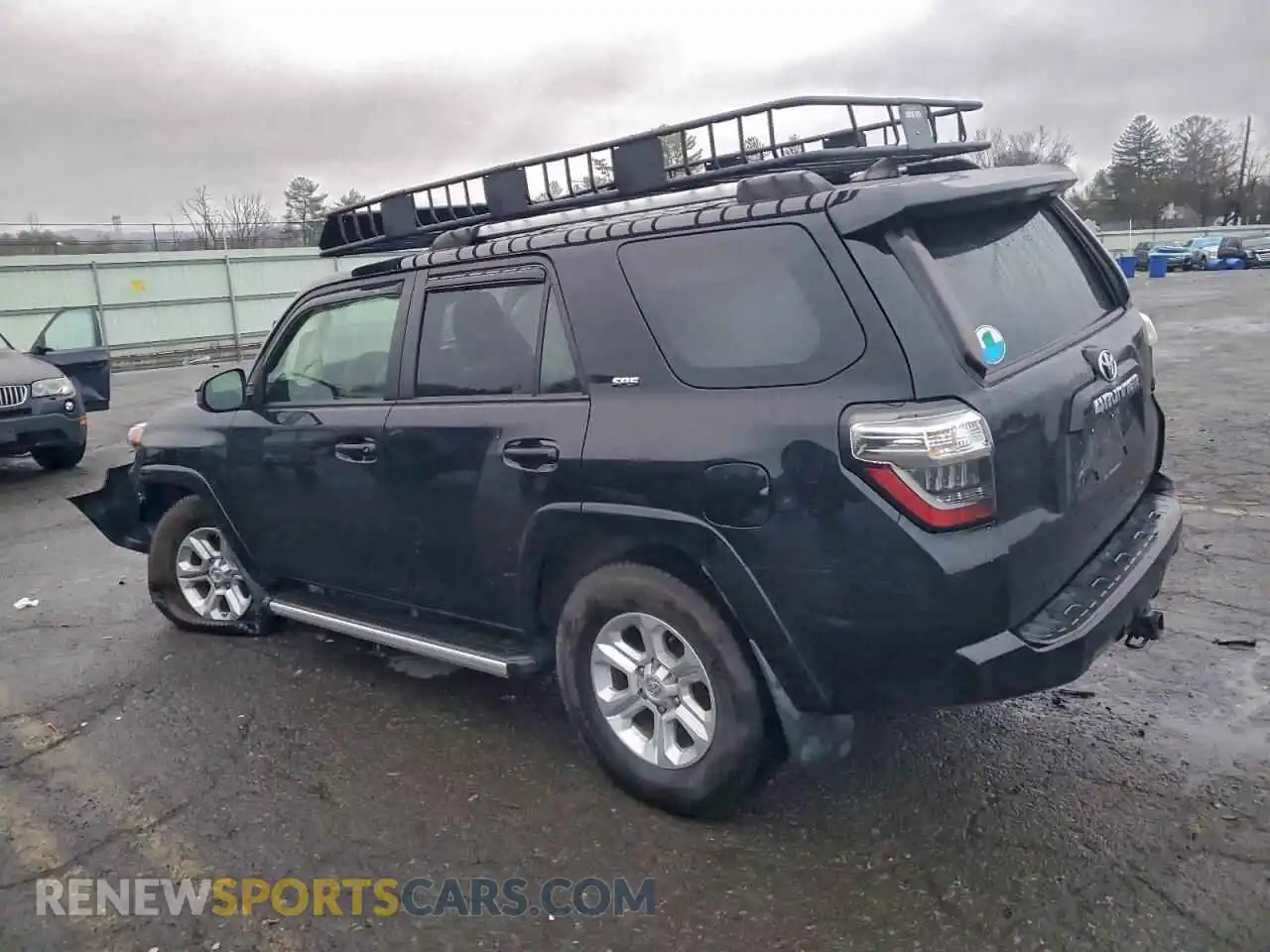 2 Photograph of a damaged car JTEMU5JR1M5956608 TOYOTA 4RUNNER 2021