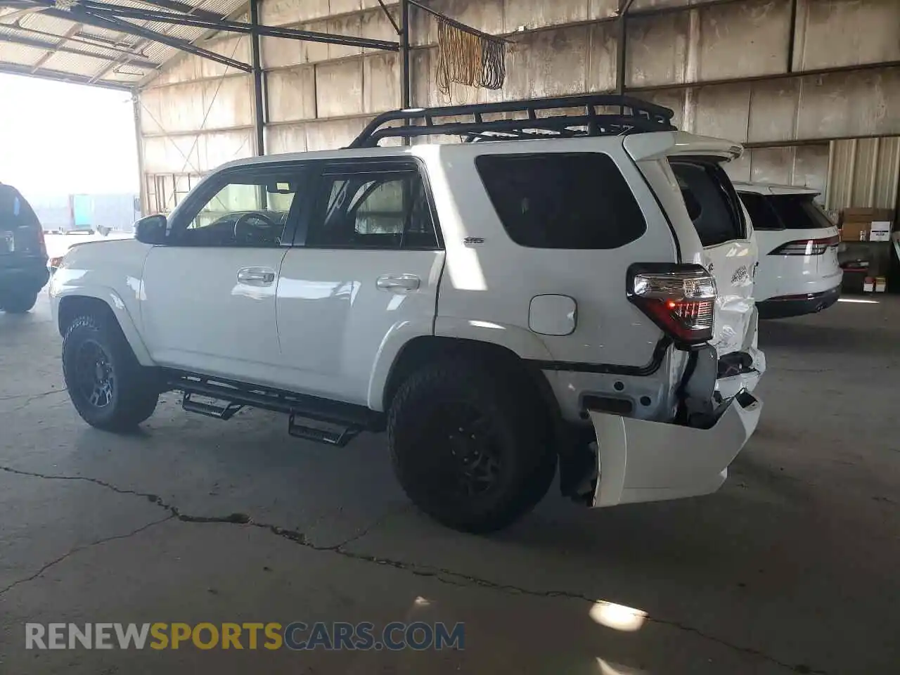 2 fotografías del automóvil dañado JTEMU5JR2M5933001 TOYOTA 4RUNNER 2021