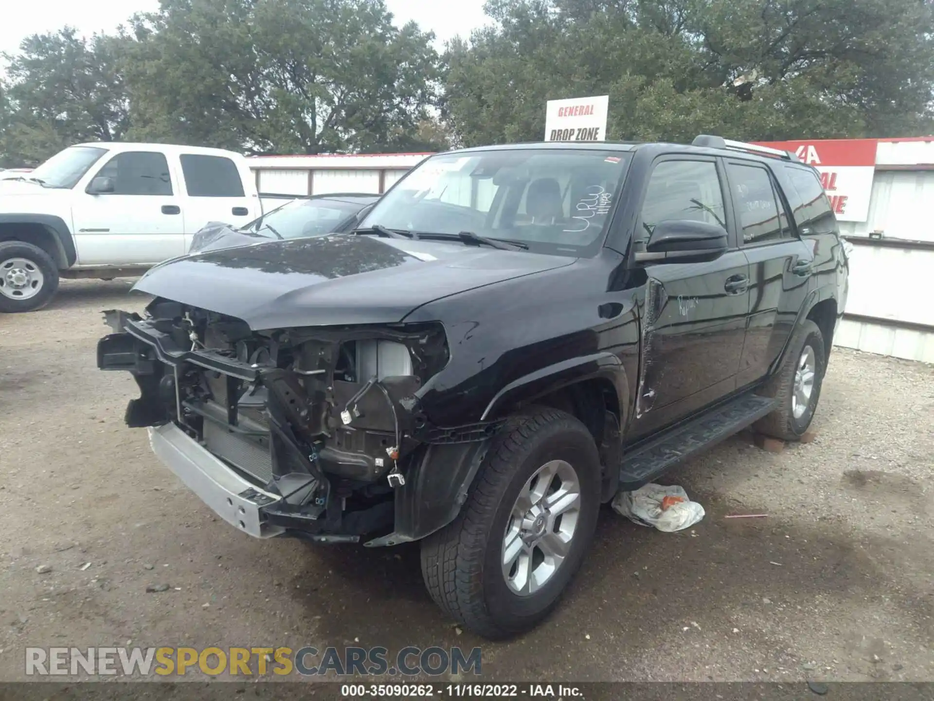 2 Photograph of a damaged car JTEMU5JR2M5939994 TOYOTA 4RUNNER 2021
