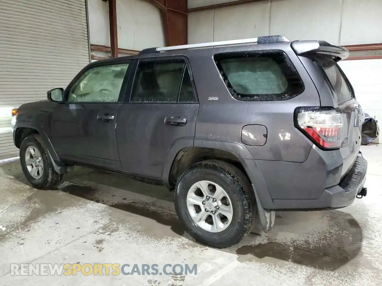 2 Photograph of a damaged car JTEMU5JR2M5949795 TOYOTA 4RUNNER 2021