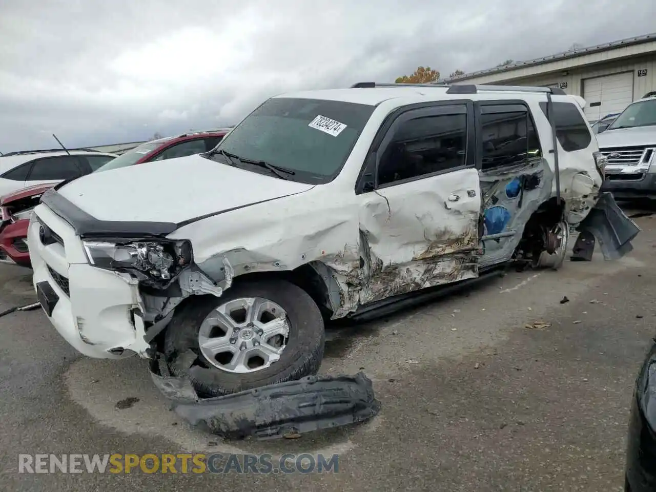 1 Photograph of a damaged car JTEMU5JR3M5901142 TOYOTA 4RUNNER 2021