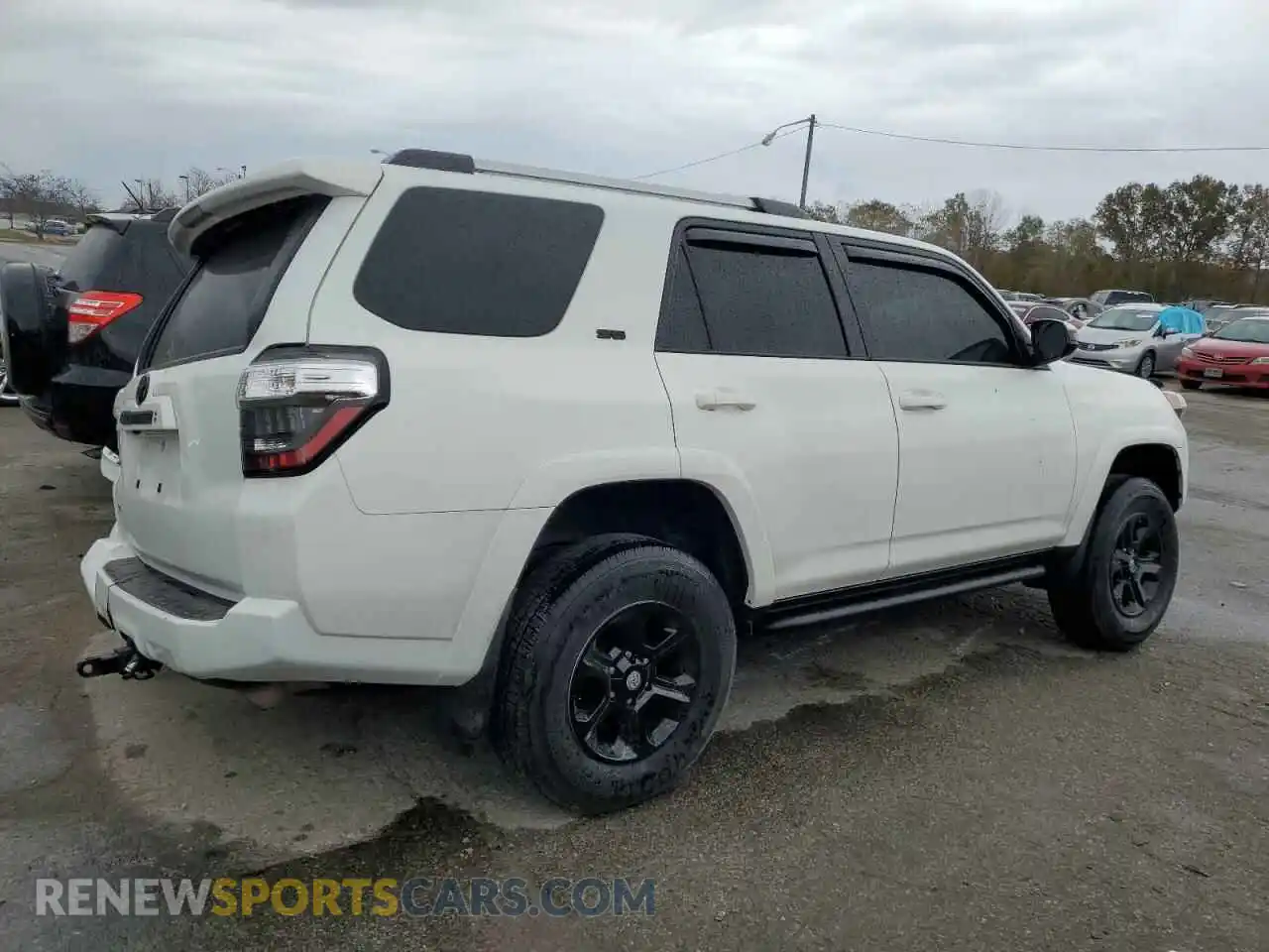 3 Photograph of a damaged car JTEMU5JR3M5901142 TOYOTA 4RUNNER 2021