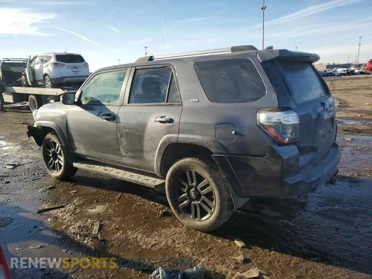 2 Photograph of a damaged car JTEMU5JR3M5939082 TOYOTA 4RUNNER 2021