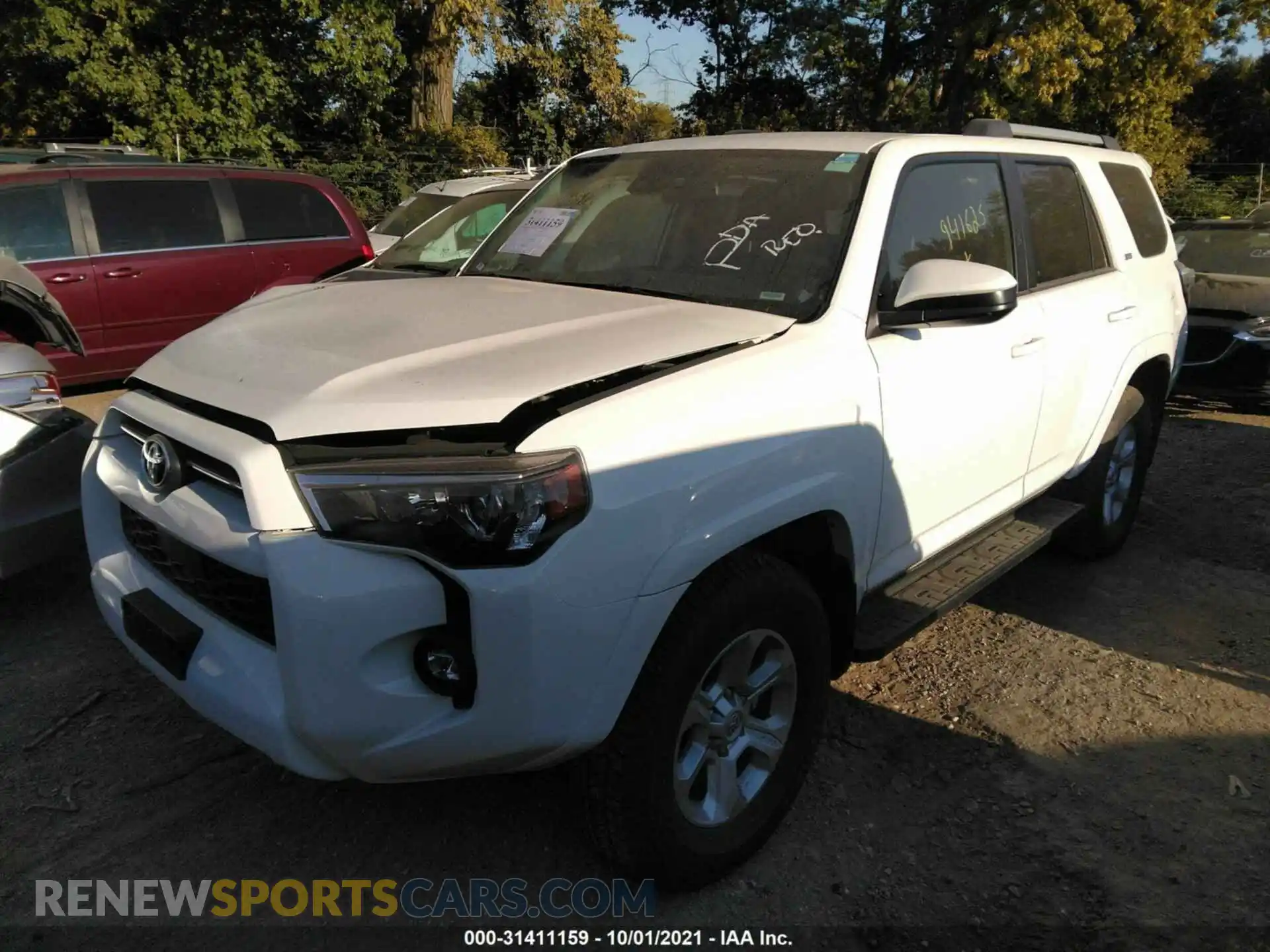 2 Photograph of a damaged car JTEMU5JR3M5941625 TOYOTA 4RUNNER 2021