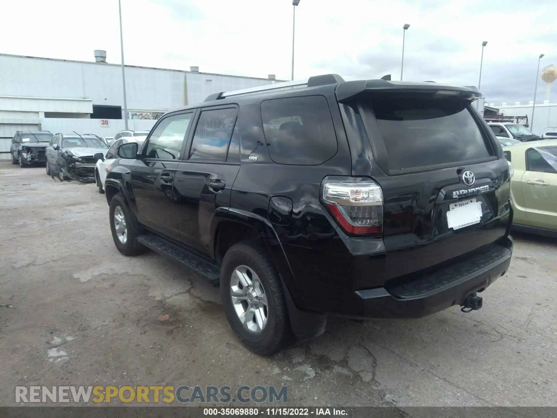 3 Photograph of a damaged car JTEMU5JR4M5901389 TOYOTA 4RUNNER 2021