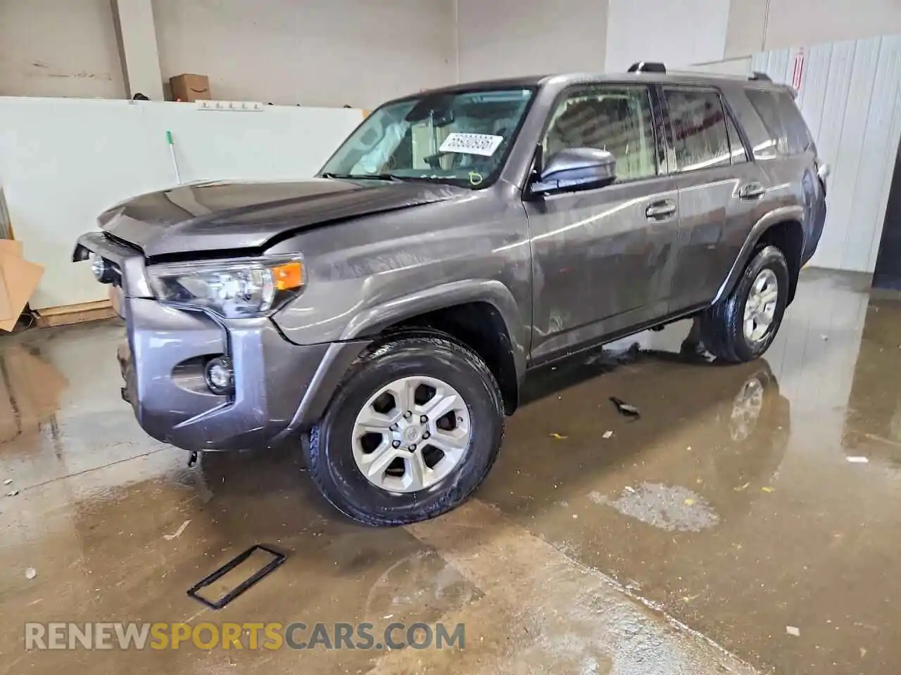 1 Photograph of a damaged car JTEMU5JR4M5904275 TOYOTA 4RUNNER 2021