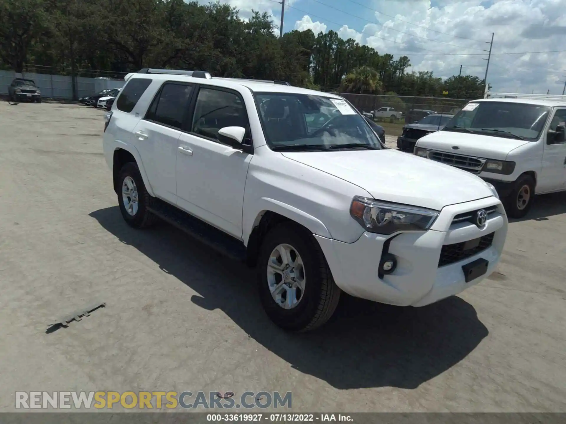 1 Photograph of a damaged car JTEMU5JR4M5941486 TOYOTA 4RUNNER 2021