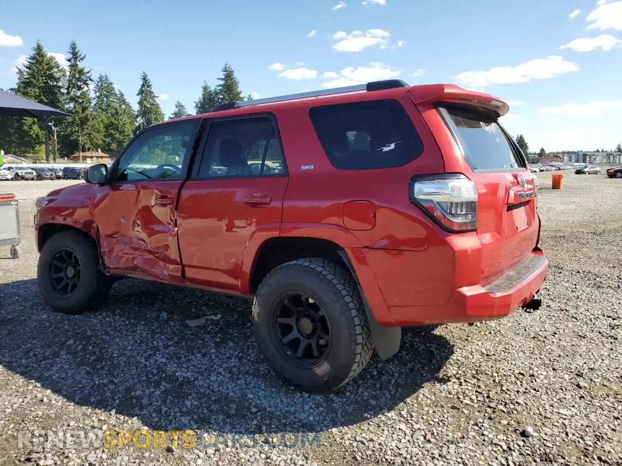2 Photograph of a damaged car JTEMU5JR5M5854938 TOYOTA 4RUNNER 2021