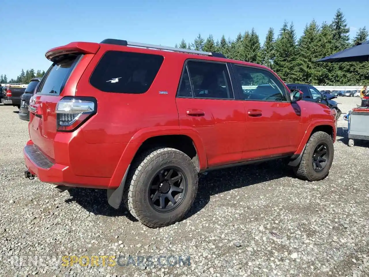 3 Photograph of a damaged car JTEMU5JR5M5854938 TOYOTA 4RUNNER 2021