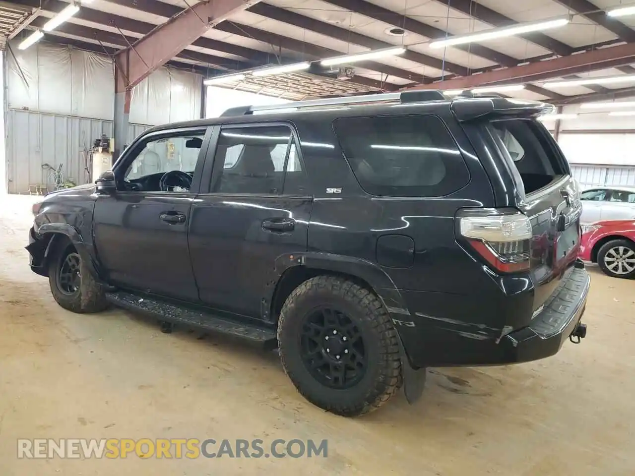 2 Photograph of a damaged car JTEMU5JR5M5933445 TOYOTA 4RUNNER 2021