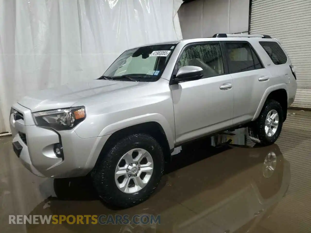 1 Photograph of a damaged car JTEMU5JR6M5872218 TOYOTA 4RUNNER 2021