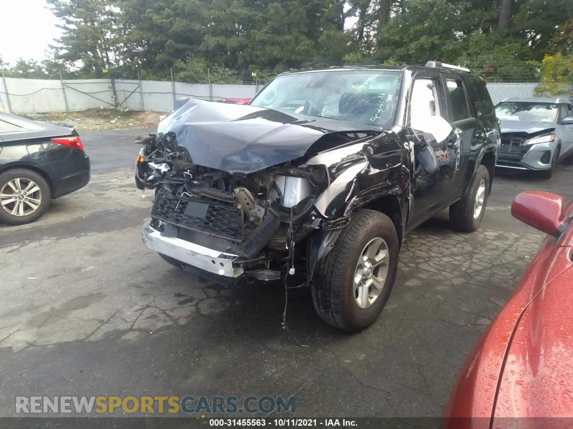 2 Photograph of a damaged car JTEMU5JR7M5850776 TOYOTA 4RUNNER 2021